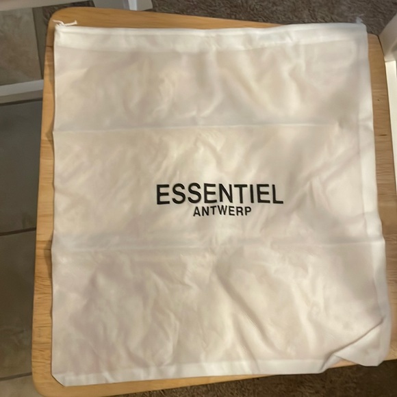 Essentiel Antwerp dust bag - Picture 1 of 2